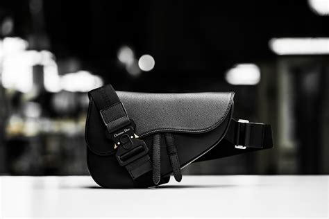 dior sac saddle homme|dior saddle bag for men.